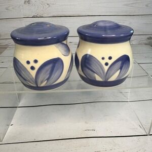 Pfaltzgraff Folk Art‎ Ceramic 3" Salt & Pepper Shakers Blue Floral Hand-Painted